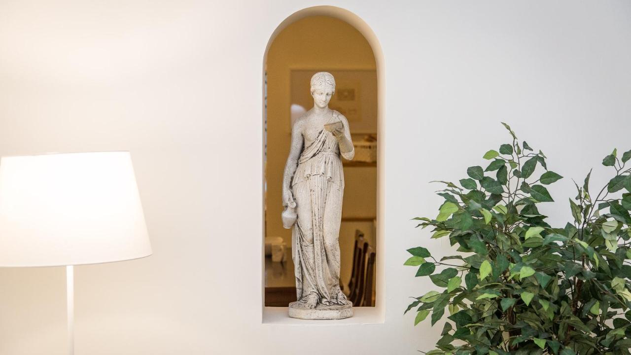 Atheneum By In Apartamento Roma